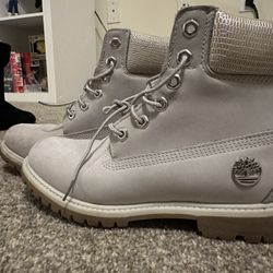 W Light Grey Tims (7.5)