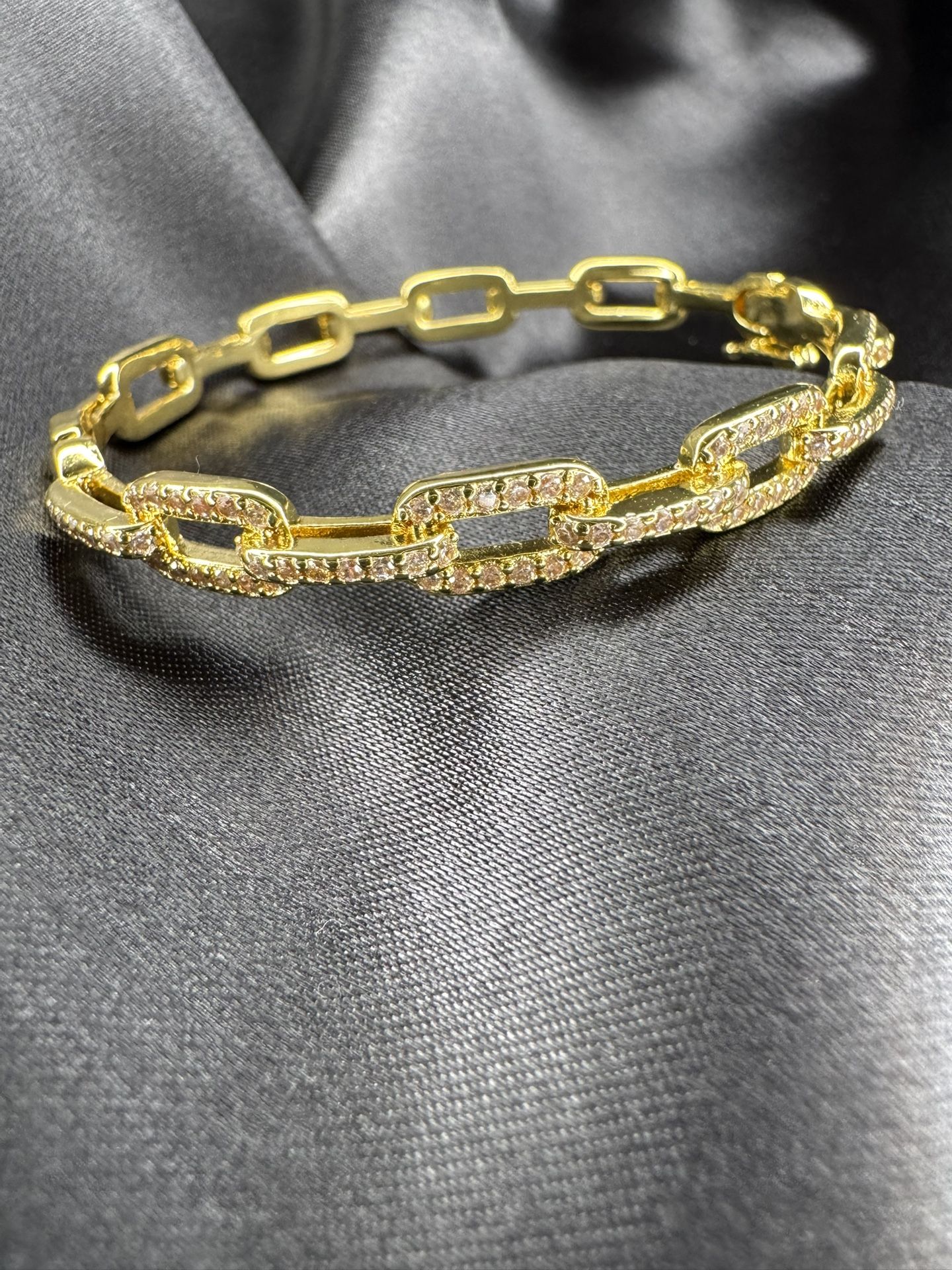 Gold Plated Exquisite Linked Bracelet