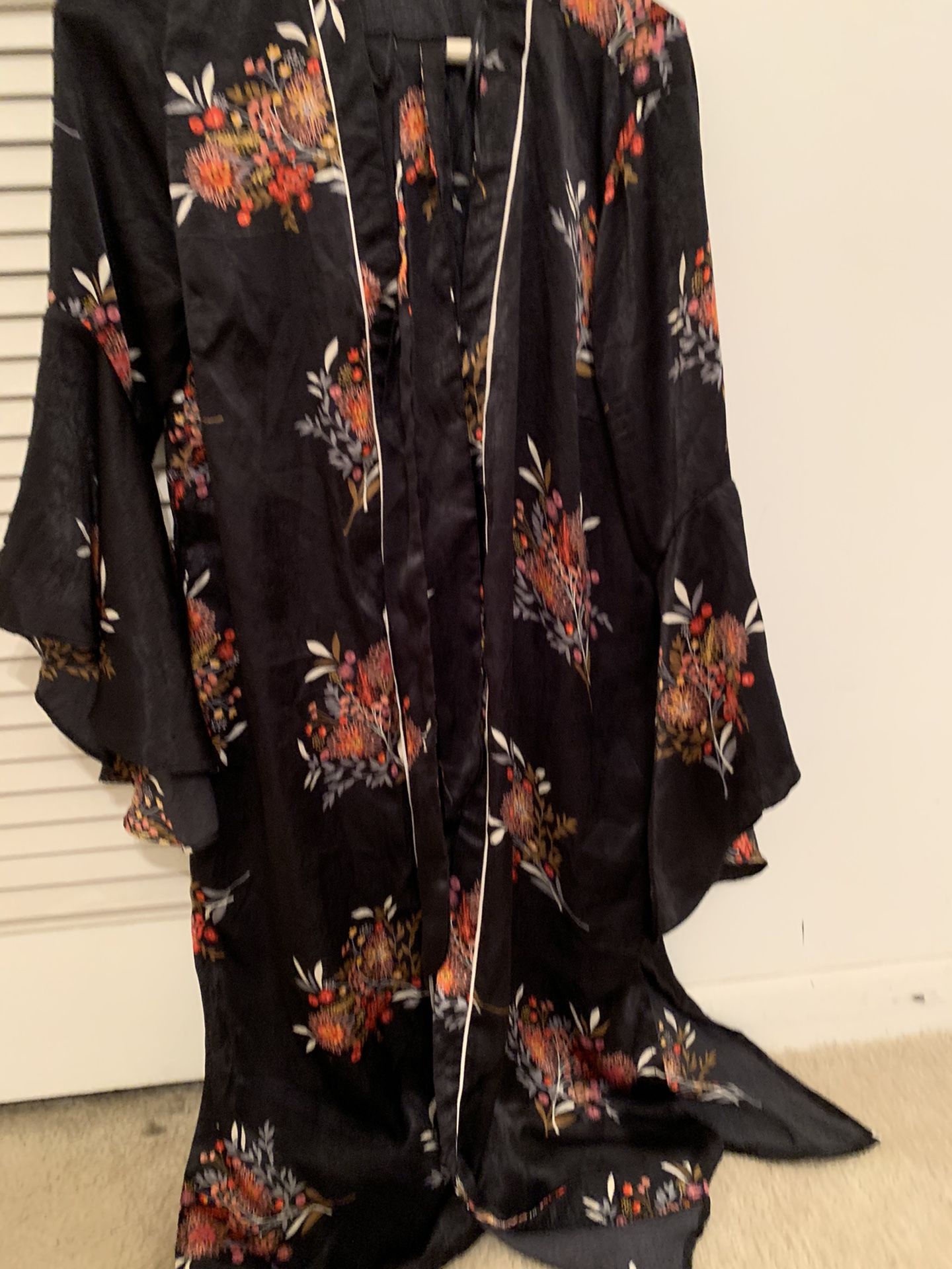Brand new size 4 night wear