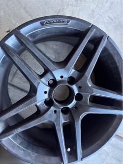 2 AMG Mercedes rims