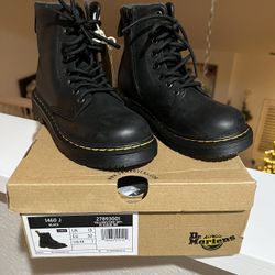 Dr Martens  Boys Boots Size 1 Black 