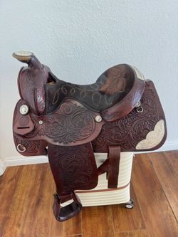 Saddle Cirle Y Western saddle