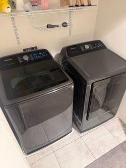 Samsung Washer & Gas Dryer with Steam/Sanitize.