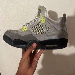 Jordan 4 SE 95 Neon