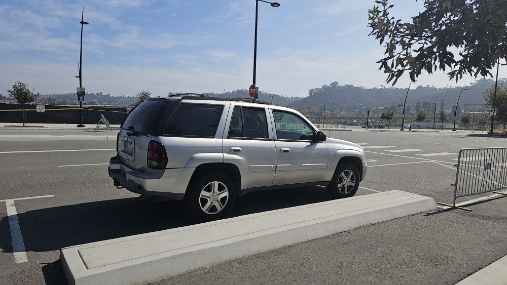 2005 Chevy Trailblazer LT 