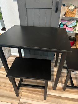 Black dinner table