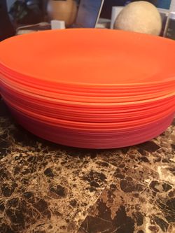 Plastic Plates