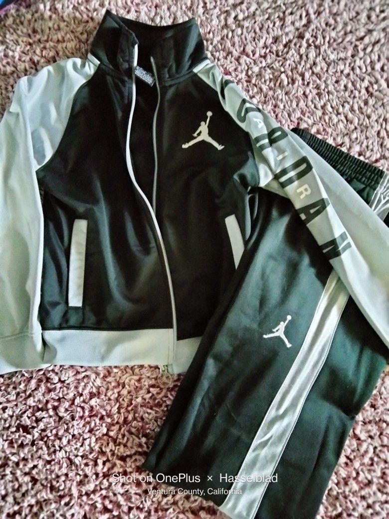 Jordan Sweat Suit