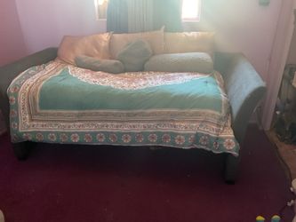 Twin sized Day Bed