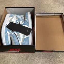 Jordan Hyper Royal 1s