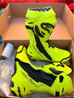 MOTORCYCLE BOOTS