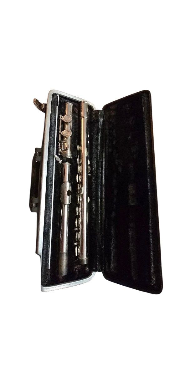 Bundy Flute 