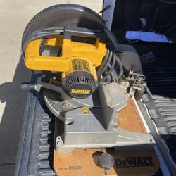 DeWalt 12” Compound Miter Saw 