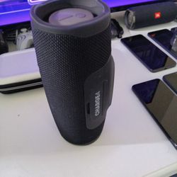 JBL Charge 4