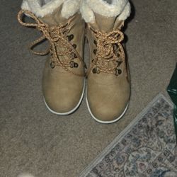 Womans Boots