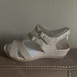 Beautiful And Comfortable Dansko Sandals Size 37 6-6.5.
