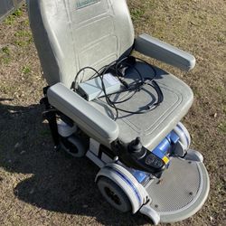  MPV5 Signature  Hoveround Power Wheelchair 