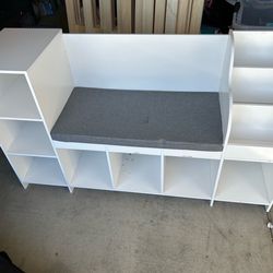 Bookshelve with bench