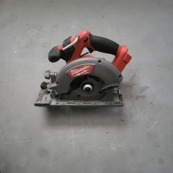 Milwaukee M18 Fuel Circular Saw