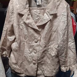 Womans 2 Piece Dress Suit. Size 16. 