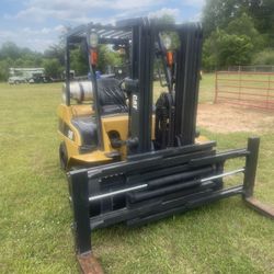 Caterpillar Forklift P7000