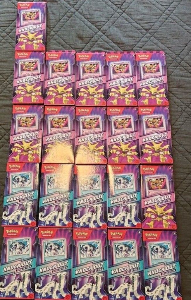 Pokemon KNOCK OUT Collection