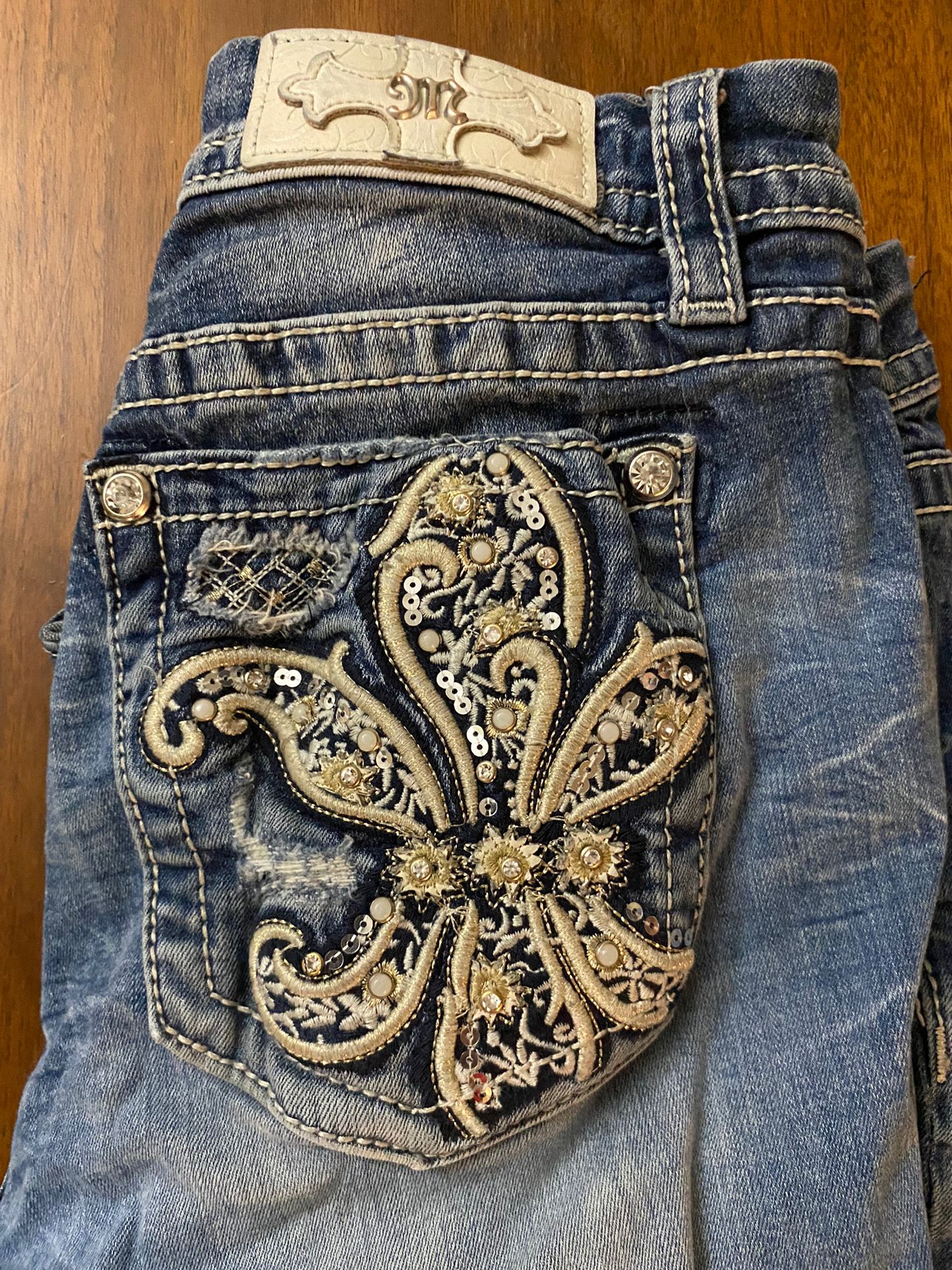 Miss Me Mid-Rise Boot Cut Size 32