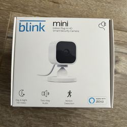 Blink Mini Indoor Plug-In HD Smart Security Camera