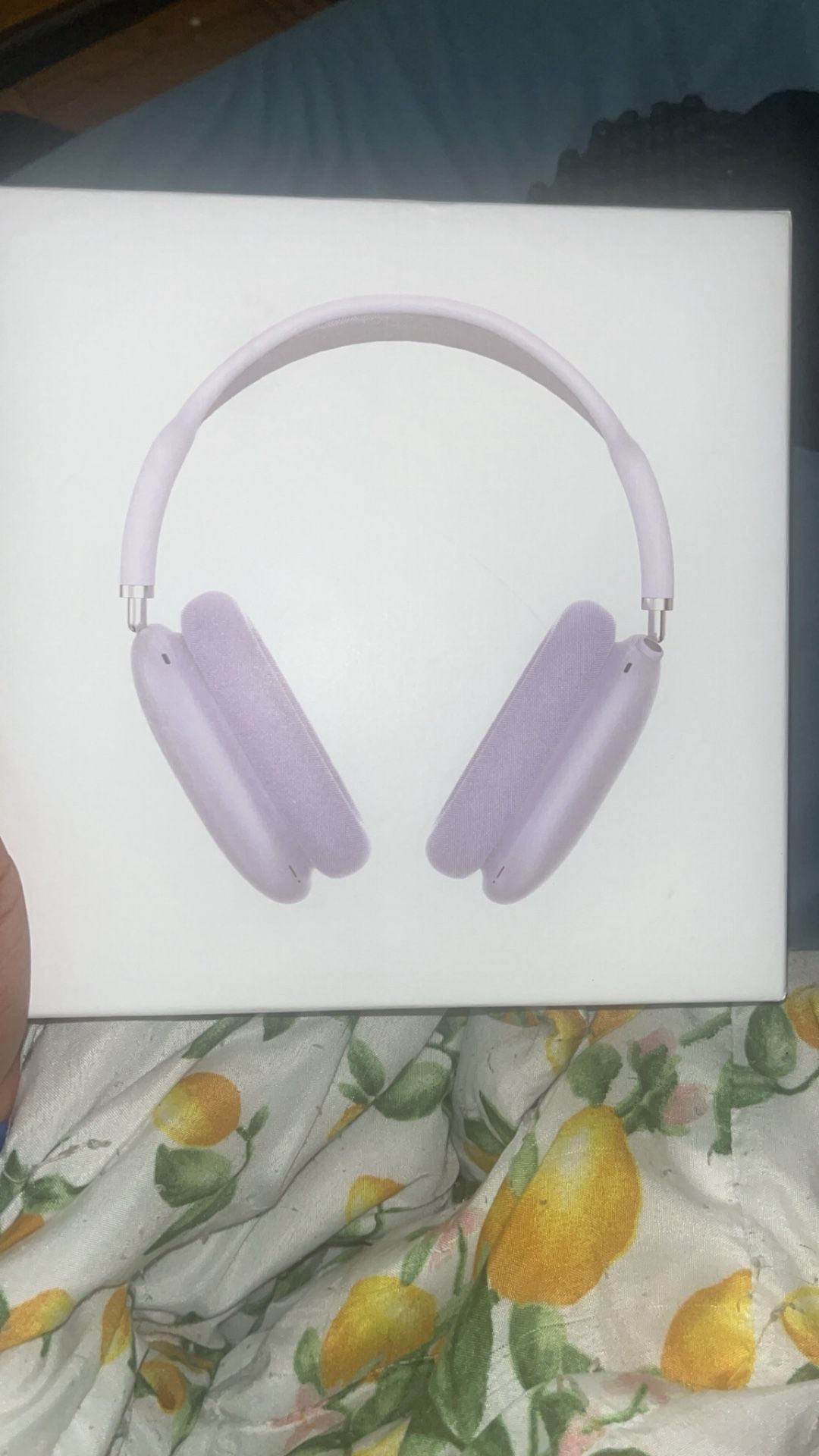 Purple Airpod max