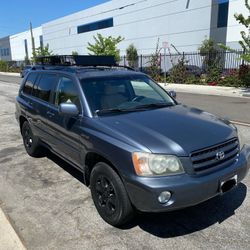 2003 toyota higlander 