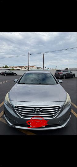 Hyundai Sonata Sedan