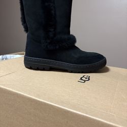 Ladies  Black UGG Boots Size 8