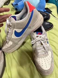 Nikes