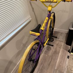 SE.. 29.. LA RIPPER… Brand New!! 