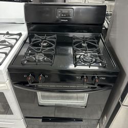 Frigidaire 30 In Gas Stove Four Burners Regular Black Color 