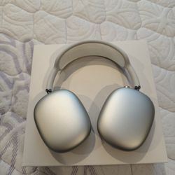 AirPods Max (Silver, 1st Generation)