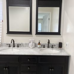 Vanity Mirrors & Lights