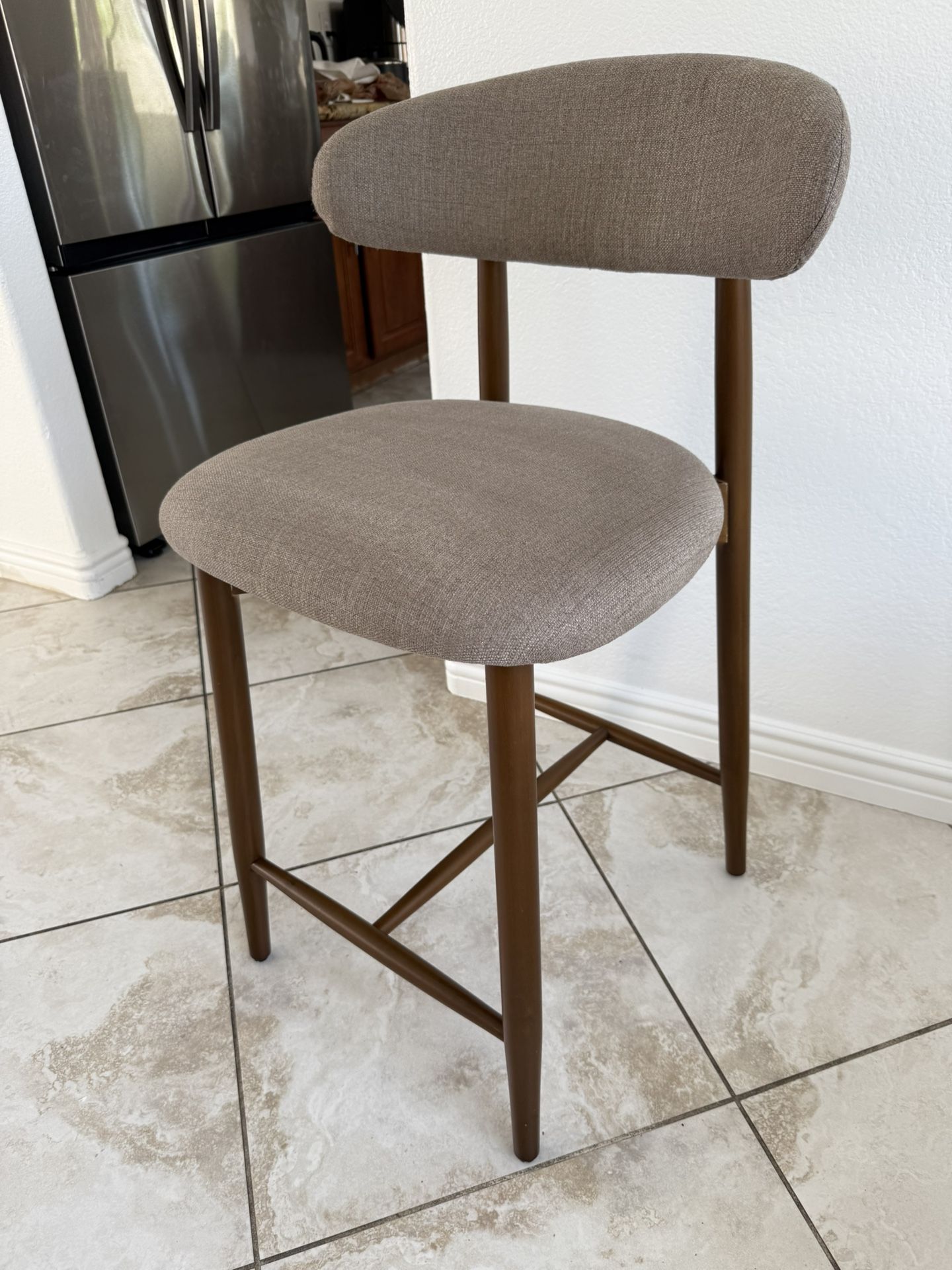 COLAMY Upholstered Counter Height Bar Stools. Set of 1 . camel .