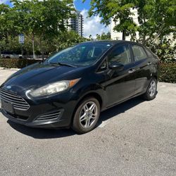 2017 Ford Fiesta Se