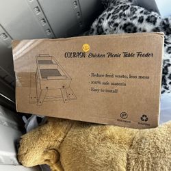 Chicken Picnic Table!! $30