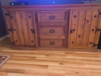 Buffet solid pine