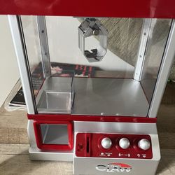 Toy Claw Machine 