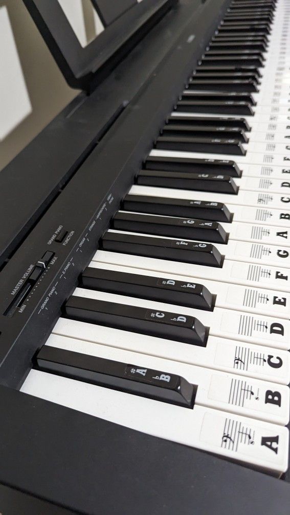 YAMAHA PIANO