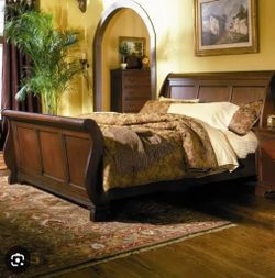 Beautiful Cal King Size Bed With Mattress