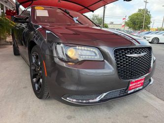 2019 Chrysler 300