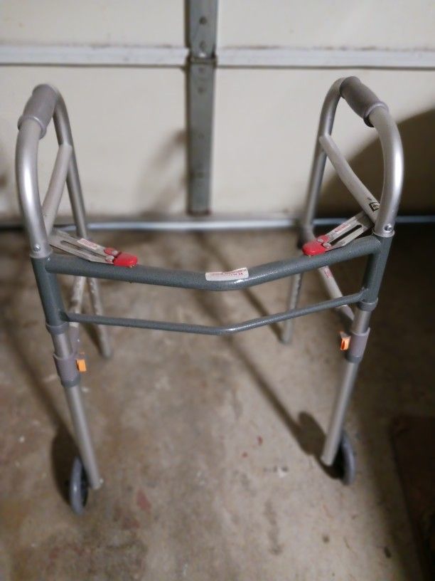 Foldable Walker
