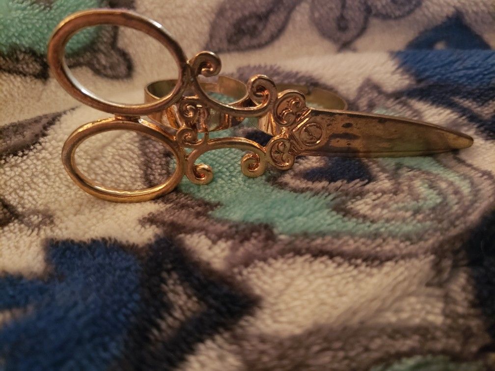 Antique Scissor Ring