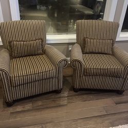 2 Family Room Chairs 