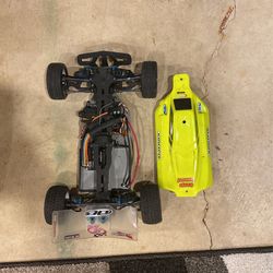 Team Associated B44.3 Radio Controlled Buggy