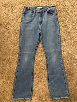 Levi Womens 725 High Rise Bootcut Denim Pants Size 31